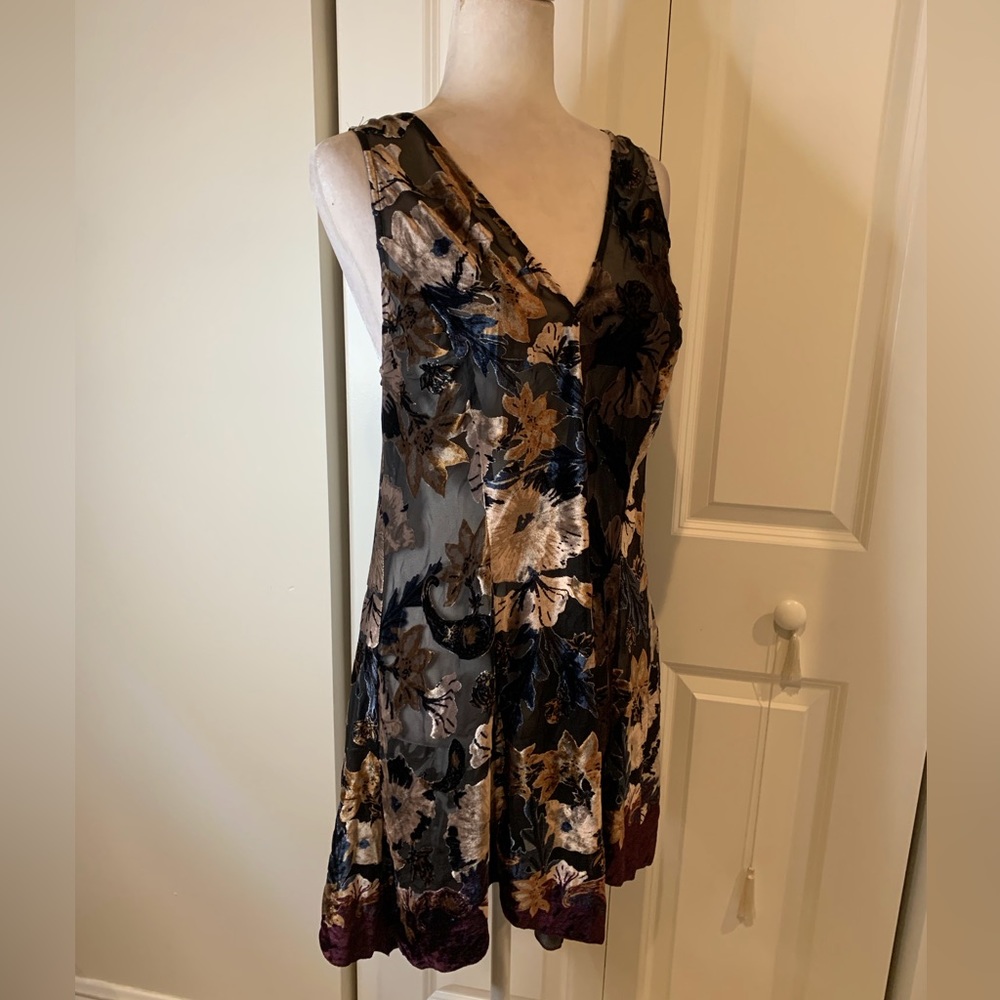 Intimately Free People Black V Front & Back Dress 👗 - Picture 3 of 4